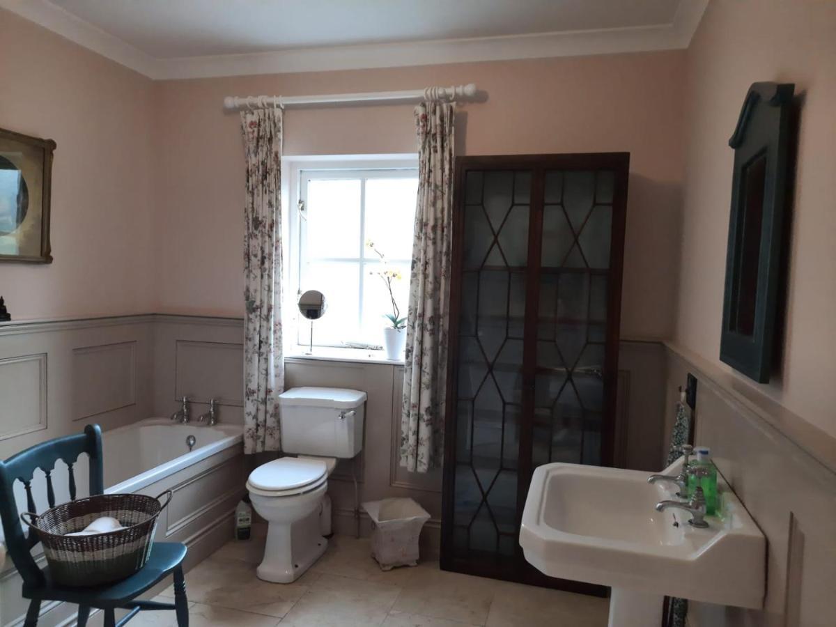 Croagh Patrick Lodge Apartment Westport Eksteriør bilde